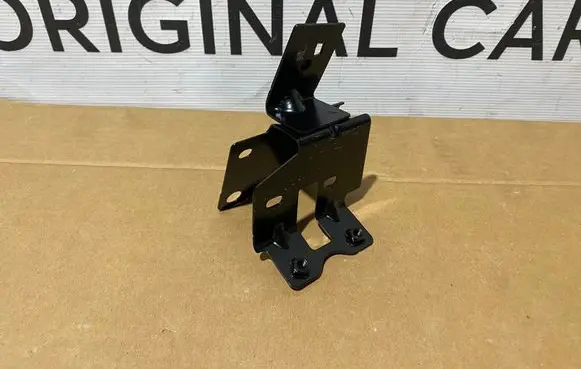 Volvo V60 Radiator support slam panel bracket 31468230