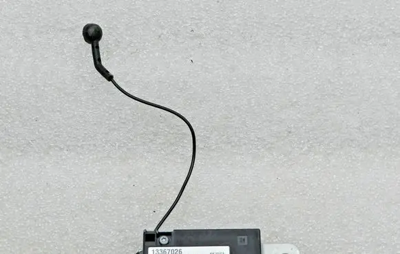 Opel Zafira C Aerial antenna amplifier 13367026