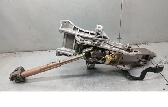 Steering wheel column trim