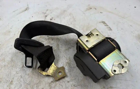 BMW 3 E46 Rear seatbelt 16398D