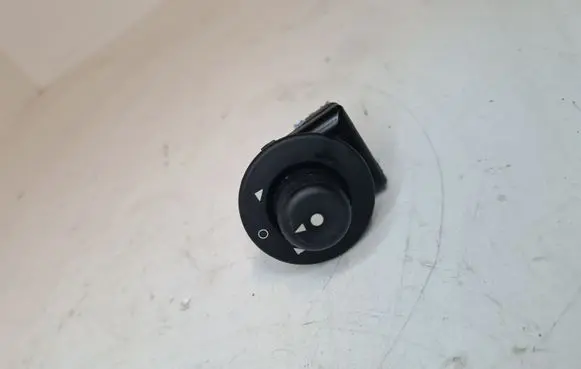 Peugeot Partner Wing mirror switch