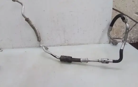 Volkswagen Fox Air conditioning (A/C) pipe/hose