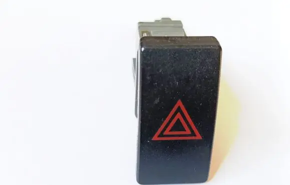 Toyota Avensis T270 Hazard light switch