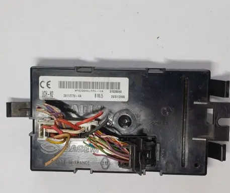 Opel Vivaro Comfort/convenience module P8200461556K 281127704A UCHN2