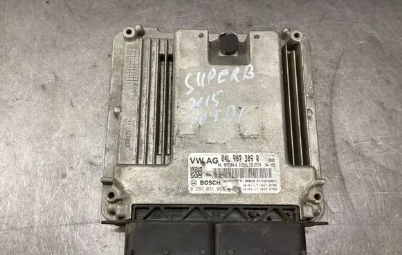 Skoda Superb B8 (3V) Engine control unit/module 04L907309R 0281031066
