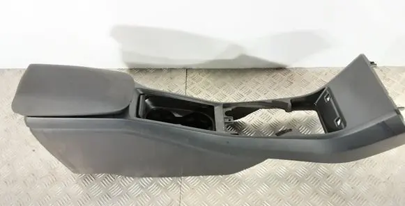 Volvo V40 Cross country Center console