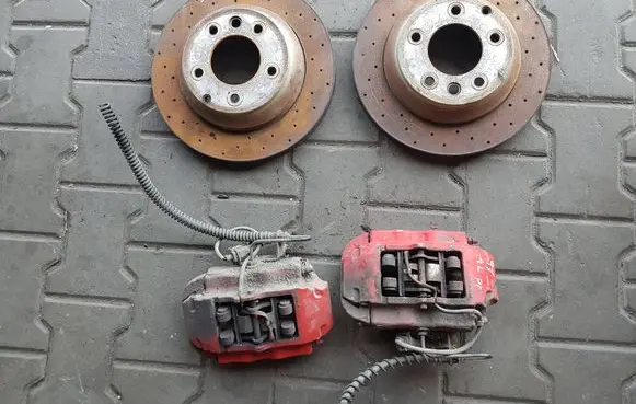 Audi Q7 4L Rear brake caliper
