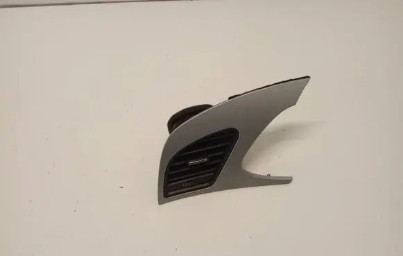 Audi A4 S4 B8 8K Dashboard side air vent grill/cover trim 8K1820901J
