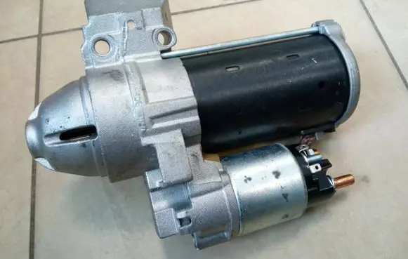 BMW 3 F30 F35 F31 Starter motor 1005841425 8583451 NE69962