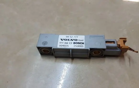 Volvo V70 Airbag deployment crash/impact sensor 9452777