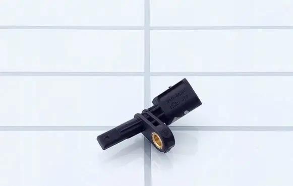 Volkswagen PASSAT B6 ABS rear brake sensor 7H0927804 1007H50703
