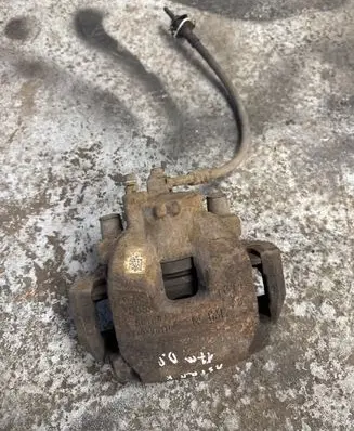 Opel Astra K Front brake caliper 