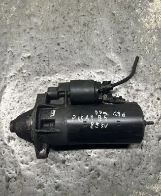 Volkswagen PASSAT B5 Starter motor