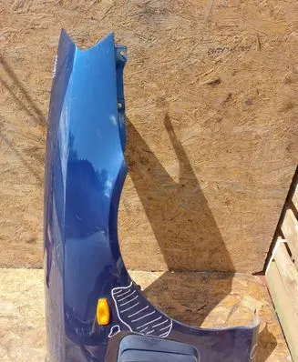 Hyundai Tiburon Fender
