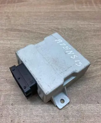 Toyota Avensis T250 Window wiper relay 150696