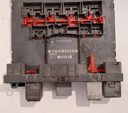 Volkswagen PASSAT B6 Comfort/convenience module 3C0937049H F005V00529 H37S1301