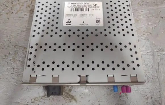 Mercedes-Benz C W205 HiFi Audio sound control unit A2229001408 A2228203389 A2229020408
