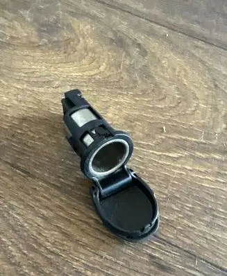 Renault Master III Cigarette lighter front 