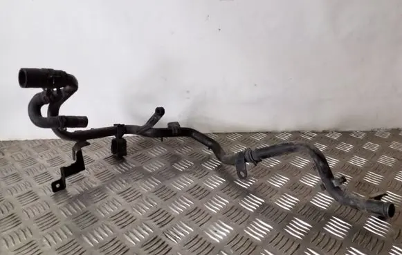 Engine coolant pipe/hose