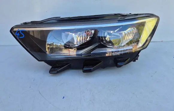 Volkswagen T-Roc Headlight part 