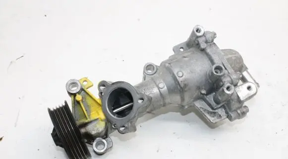 Mercedes-Benz GLA W156 X156 Water pump A1332000400