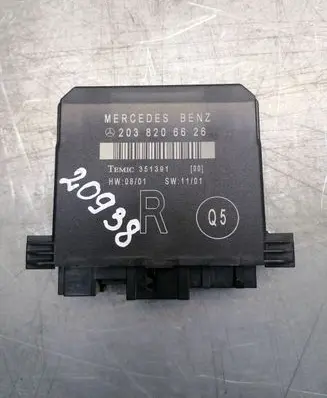 Mercedes-Benz C W203 Door control unit/module 2038206626