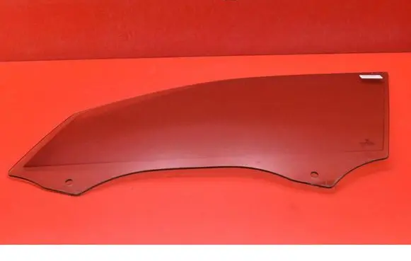 BMW X5M F85 Front door window glass four-door