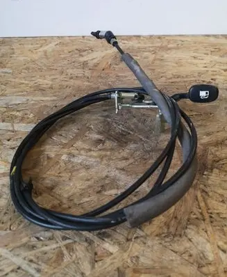 Hyundai i20 (PB PBT) Fuel cap flap release cable 