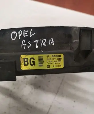 Opel Astra G Electric radiator cooling fan 0130303886 9129526