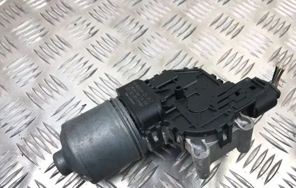 Audi A4 S4 B6 8E 8H Wiper motor 8E1955119B 0390241509