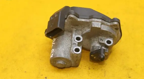 Audi A3 S3 8P Intake manifold valve actuator/motor 06F133482
