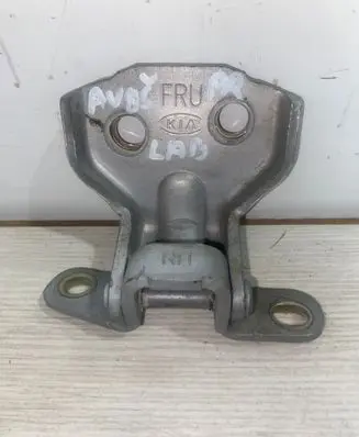 KIA Sorento Front door upper hinge