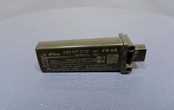 Volkswagen Arteon Tire pressure sensor 5Q0907273F