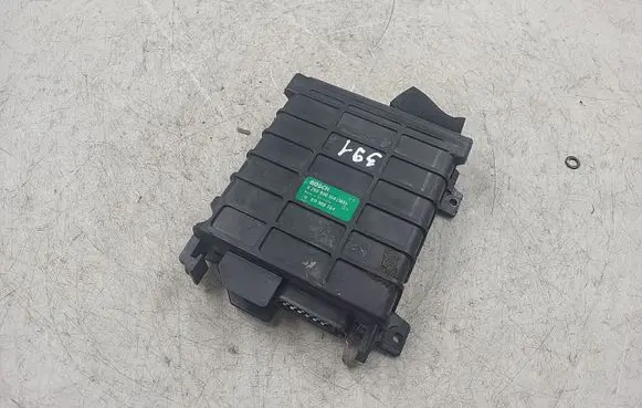 Audi 80 90 B3 Engine control unit/module 811906264