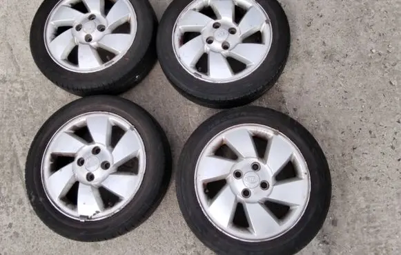 KIA Picanto R15 alloy rim 