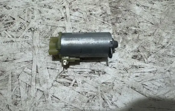 Audi A4 S4 B8 8K Seat adjustment motor 0130002650 976782102