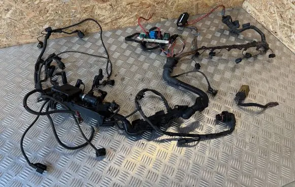BMW 5 E60 E61 Engine installation wiring loom