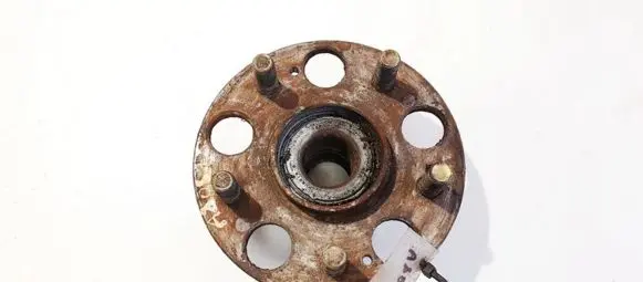 Honda FR-V Rear wheel hub