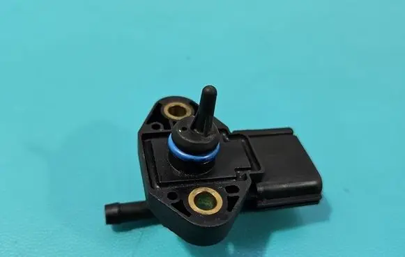 Ford Freestyle Fuel pressure sensor 0261230093 IMPRK1535071