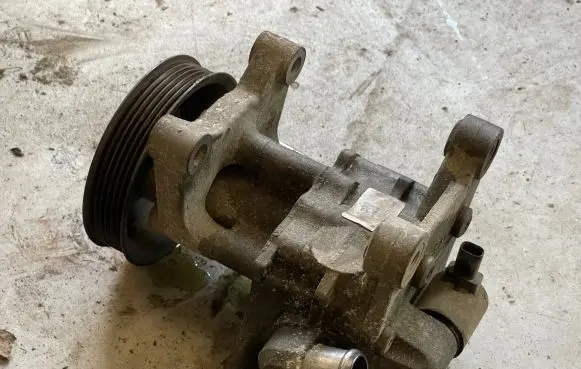 BMW X5 E70 Power steering pump LH2114244 11G08