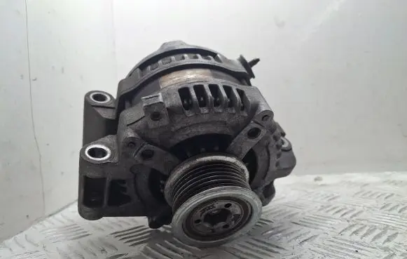 Toyota Corolla Verso AR10 Generator/alternator 270600G011