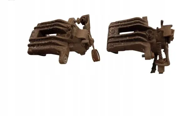Volkswagen PASSAT B5.5 Front brake caliper 