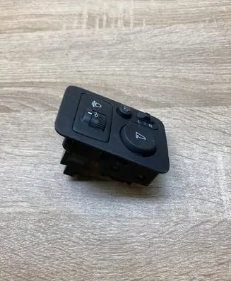 Honda CR-V Wing mirror switch M31062 M33212