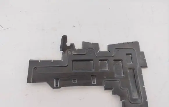 Peugeot 3008 II Intercooler air channel guide 9836849680
