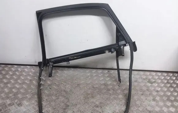 Audi A4 S4 B7 8E 8H Rear door window/glass frame 