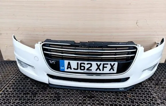 Peugeot 508 Front bumper