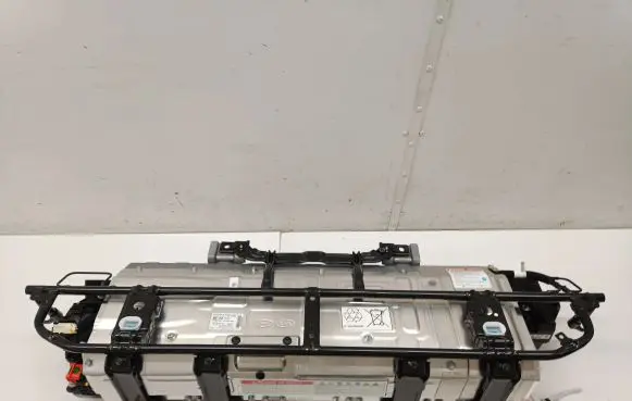 Hyundai Kona I Hybrid / electric car battery 37501CM020 375S3CM000 37580CM000