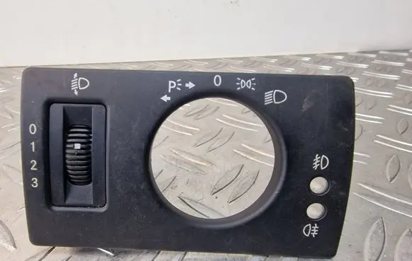 Mercedes-Benz A W169 Headlight level height control switch A16968001 A169680