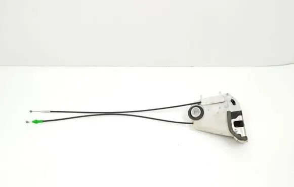 Toyota Verso-S Rear door lock