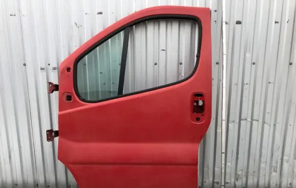 Opel Vivaro Front door 